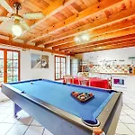Stunning In Holiday home *